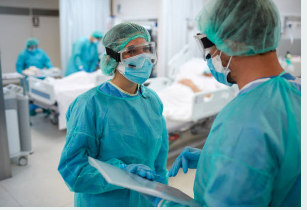 Protecting Healthcare Staff: The Critical Role of PPE in Preventing Infectious Disease Spread