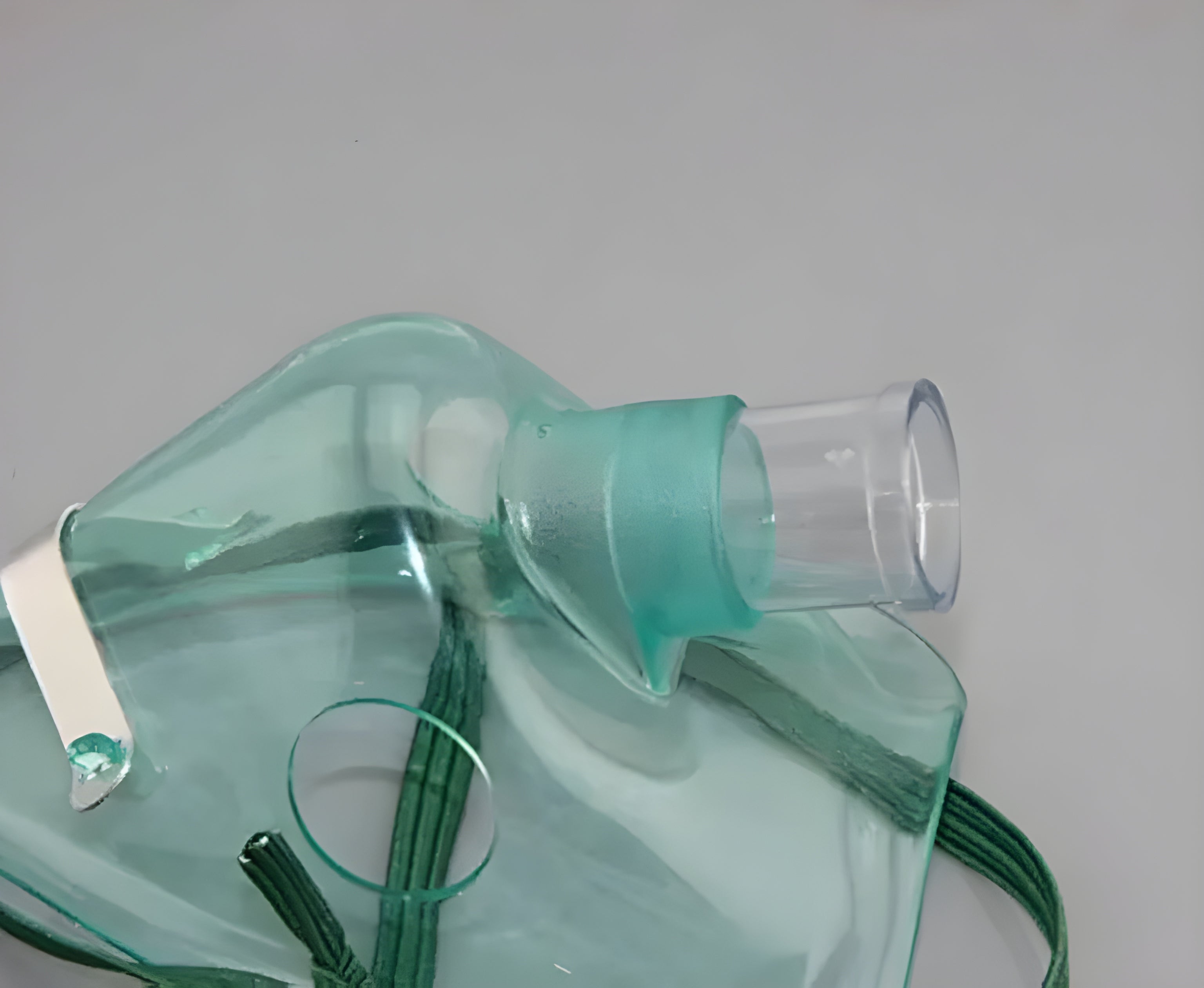 Aerosol Mask Comfortable Oxygen and Medication Delivery